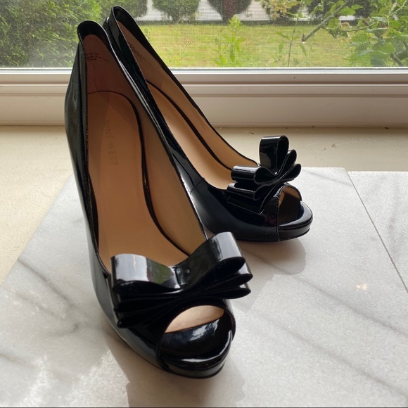 Nine West 4” Stiletto Peep Toe Black Platform Heel